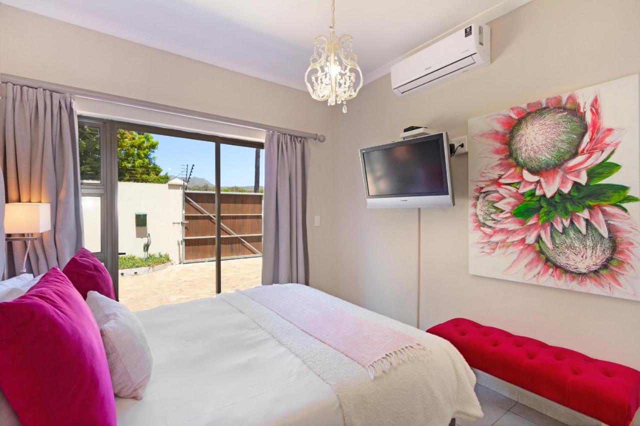 2 On Lismore Guesthouse Tokai Екстериор снимка