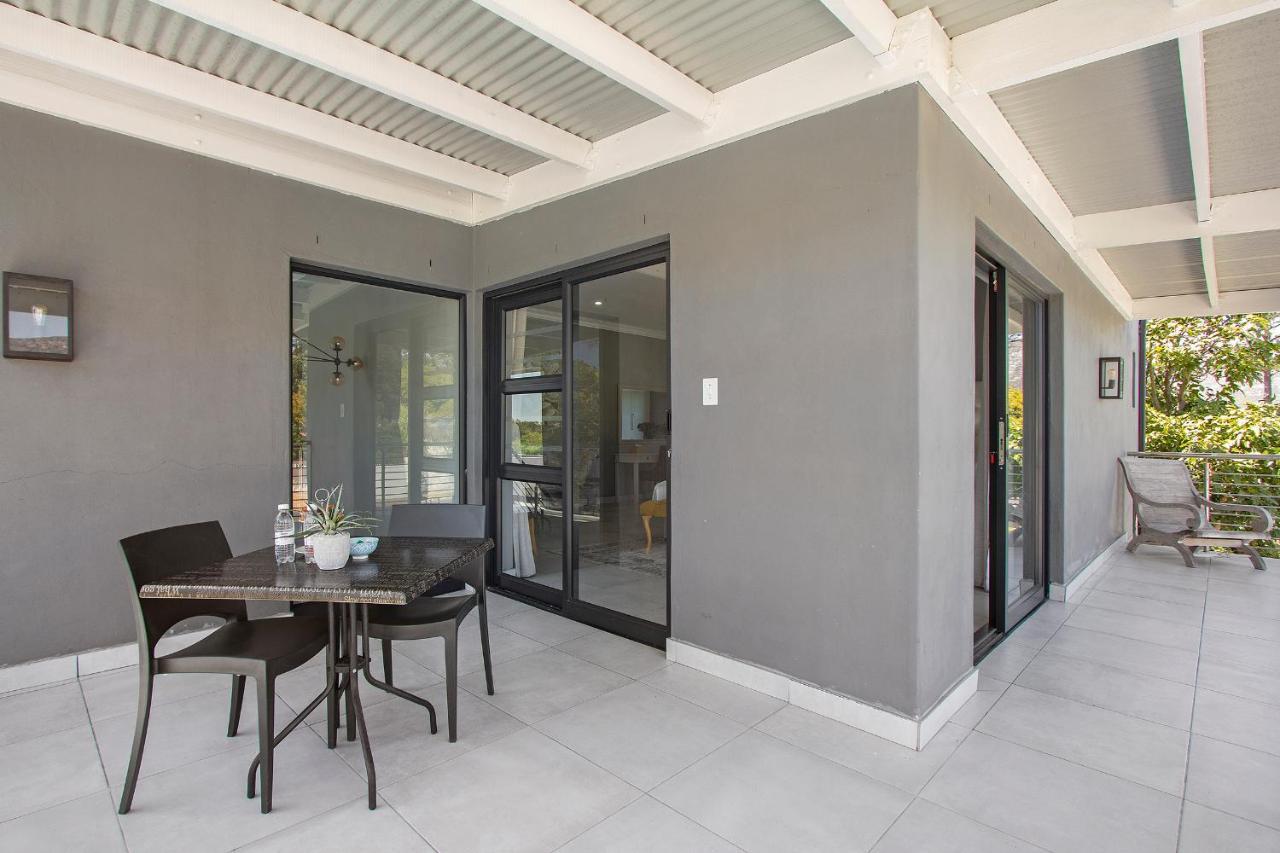 2 On Lismore Guesthouse Tokai Екстериор снимка
