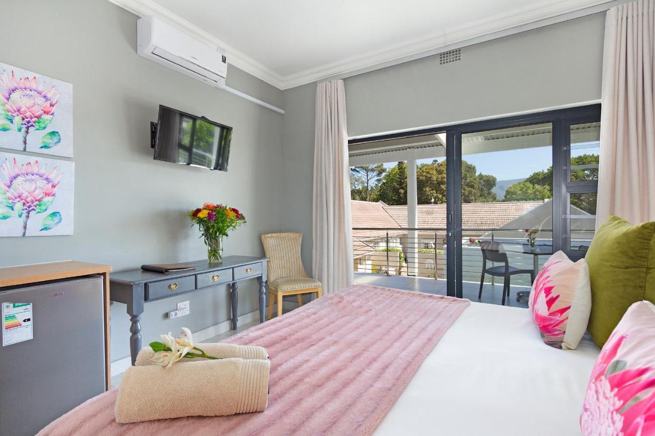 2 On Lismore Guesthouse Tokai Екстериор снимка