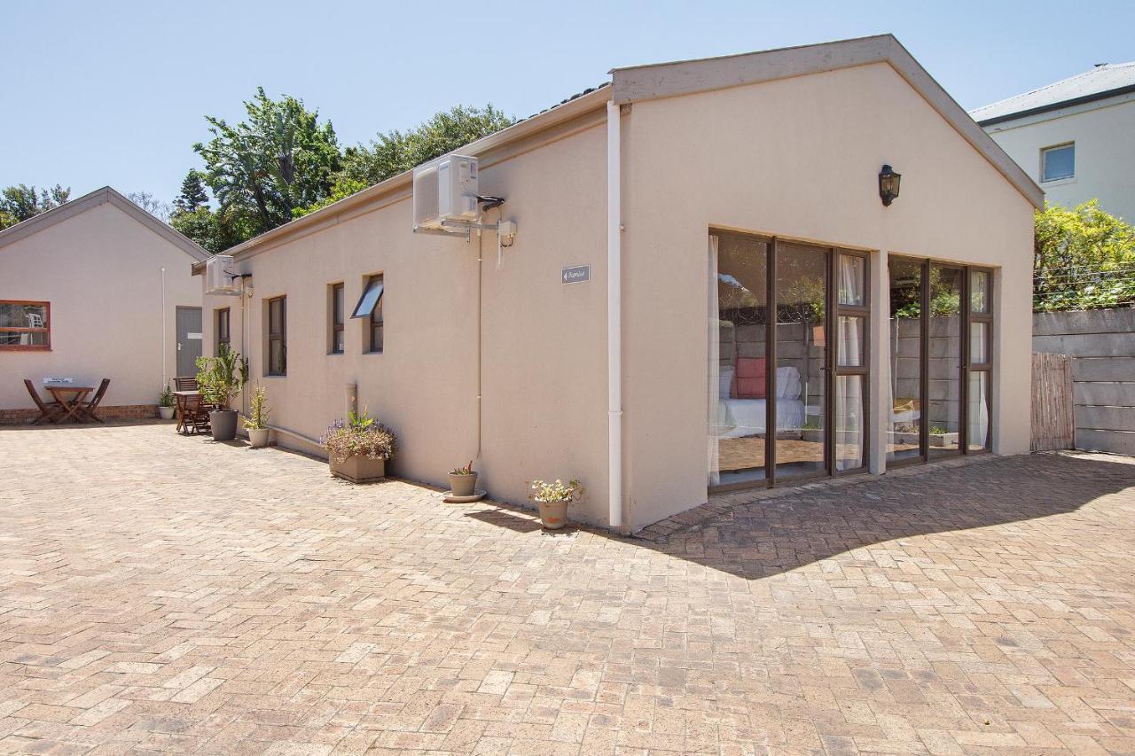 2 On Lismore Guesthouse Tokai Екстериор снимка