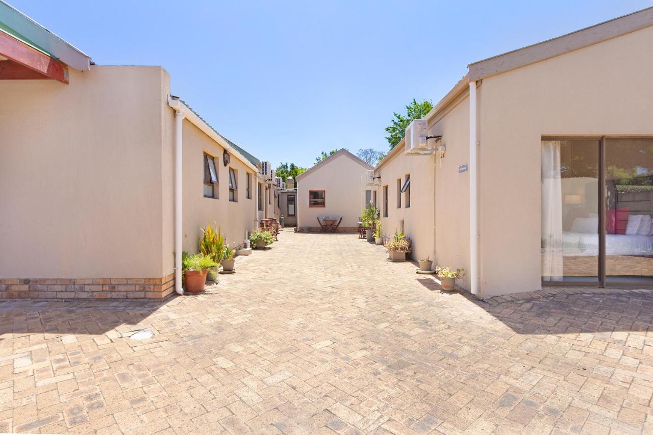 2 On Lismore Guesthouse Tokai Екстериор снимка
