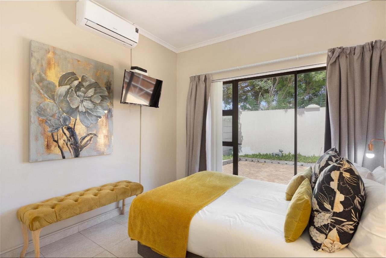 2 On Lismore Guesthouse Tokai Екстериор снимка