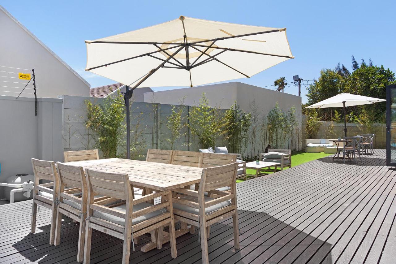 2 On Lismore Guesthouse Tokai Екстериор снимка
