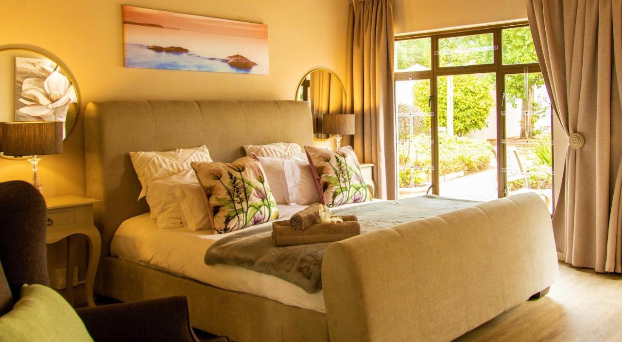 2 On Lismore Guesthouse Tokai Екстериор снимка