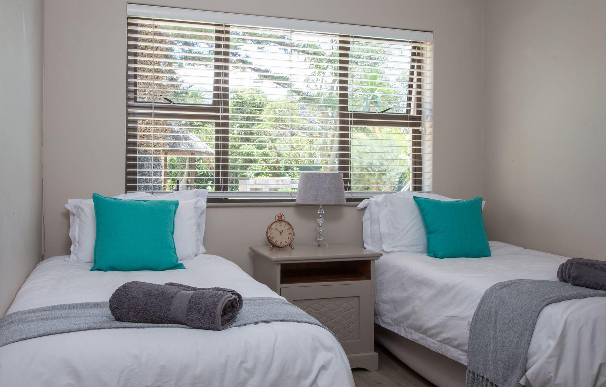 2 On Lismore Guesthouse Tokai Екстериор снимка