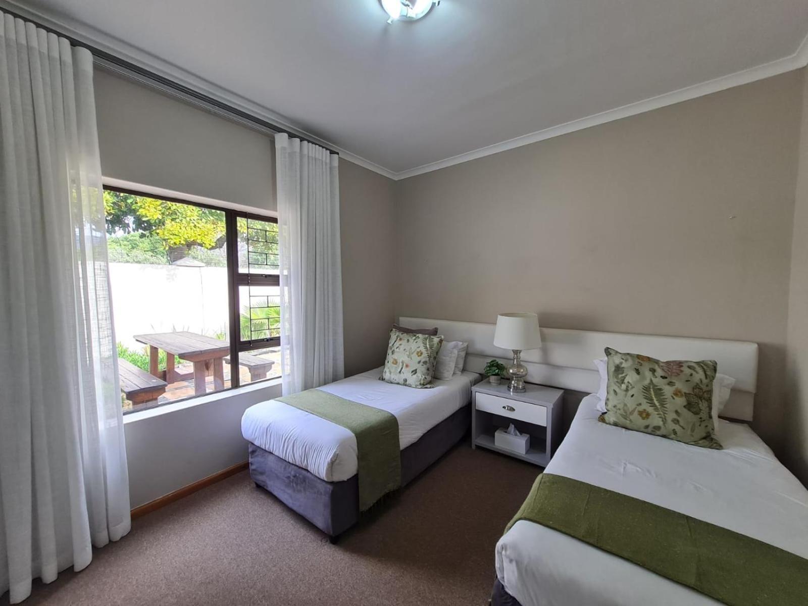 2 On Lismore Guesthouse Tokai Екстериор снимка
