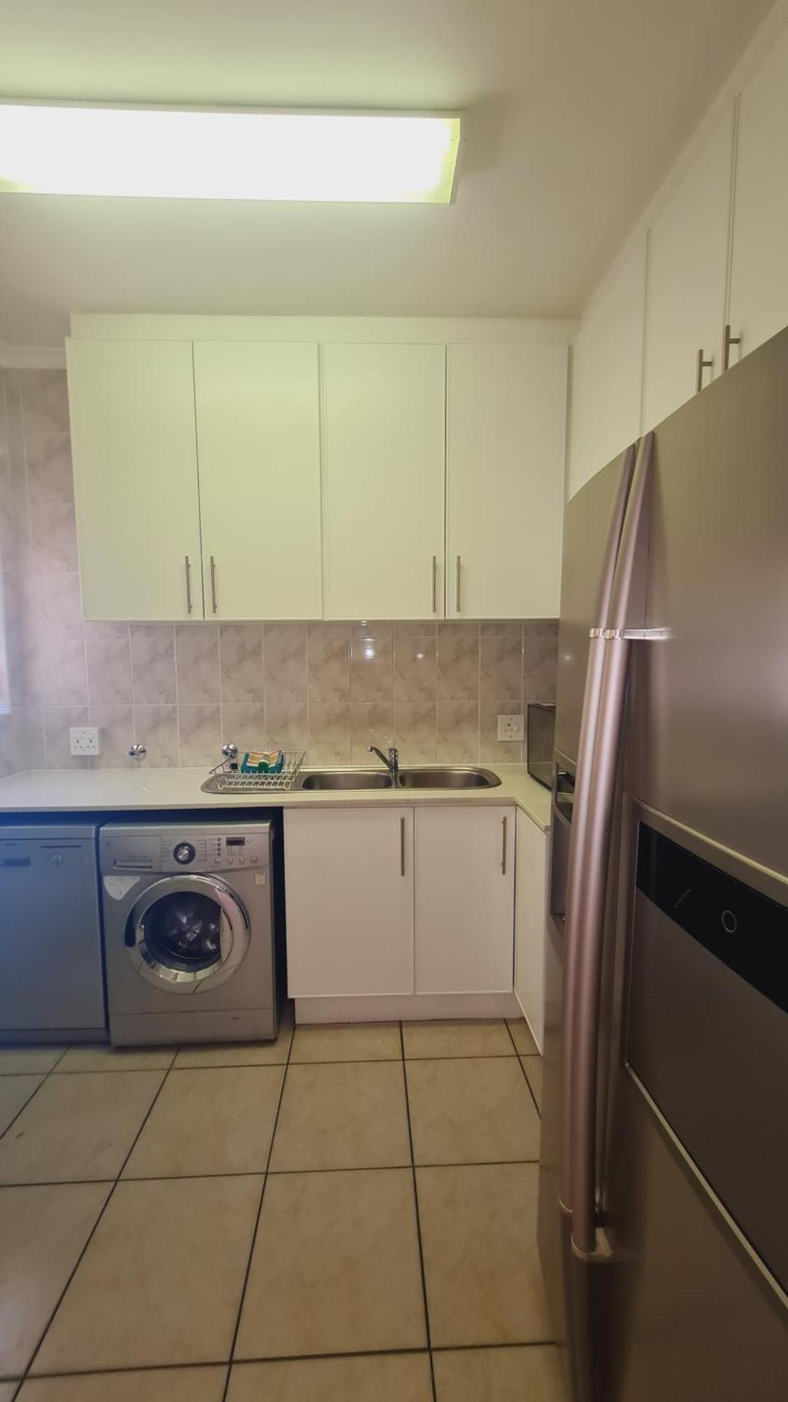 2 On Lismore Guesthouse Tokai Екстериор снимка
