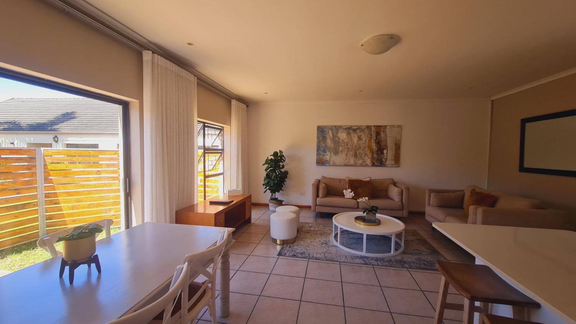 2 On Lismore Guesthouse Tokai Екстериор снимка