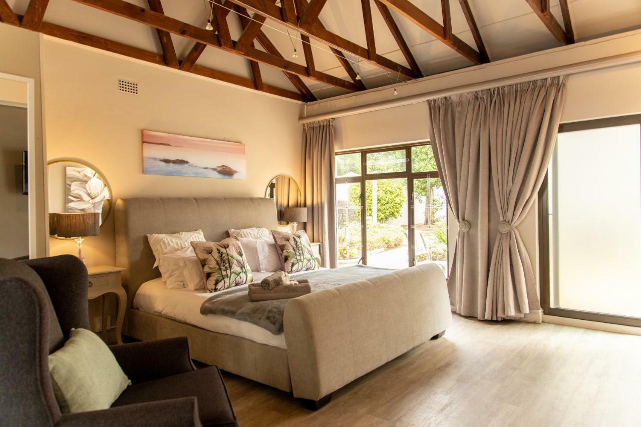 2 On Lismore Guesthouse Tokai Екстериор снимка