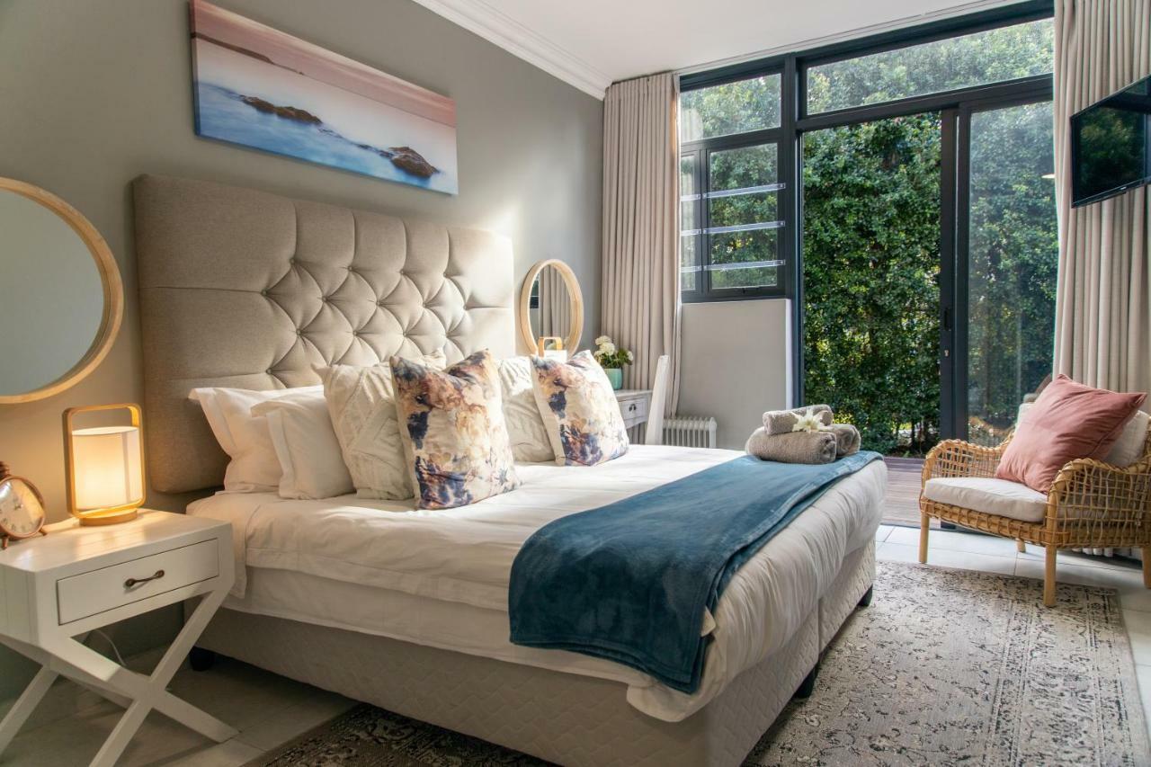 2 On Lismore Guesthouse Tokai Екстериор снимка